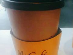 燕麦拿铁-麦当劳(浦珠路得来速店)