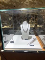 -北京七彩云南翡翠珠宝旗舰店(月坛店)