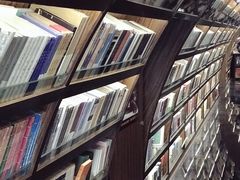 -钟书阁(珍园店)