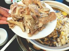 -东巴谷野生菌火锅餐厅