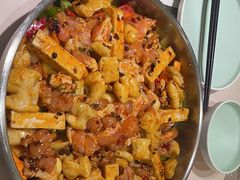 -黄记煌三汁焖锅(新佳丽江汉路店)