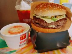 双层北美烧烤风味安格斯厚牛堡-麦当劳(总统大酒店店)