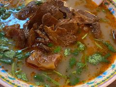 红烧牛三宝面-金杨拉面王小吃面馆·牛三宝面·红烧牛肉粉