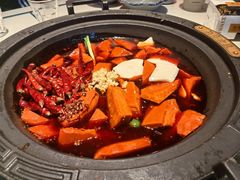 -爱你您·自家鱼塘·活水喷泉鱼火锅(八里店)