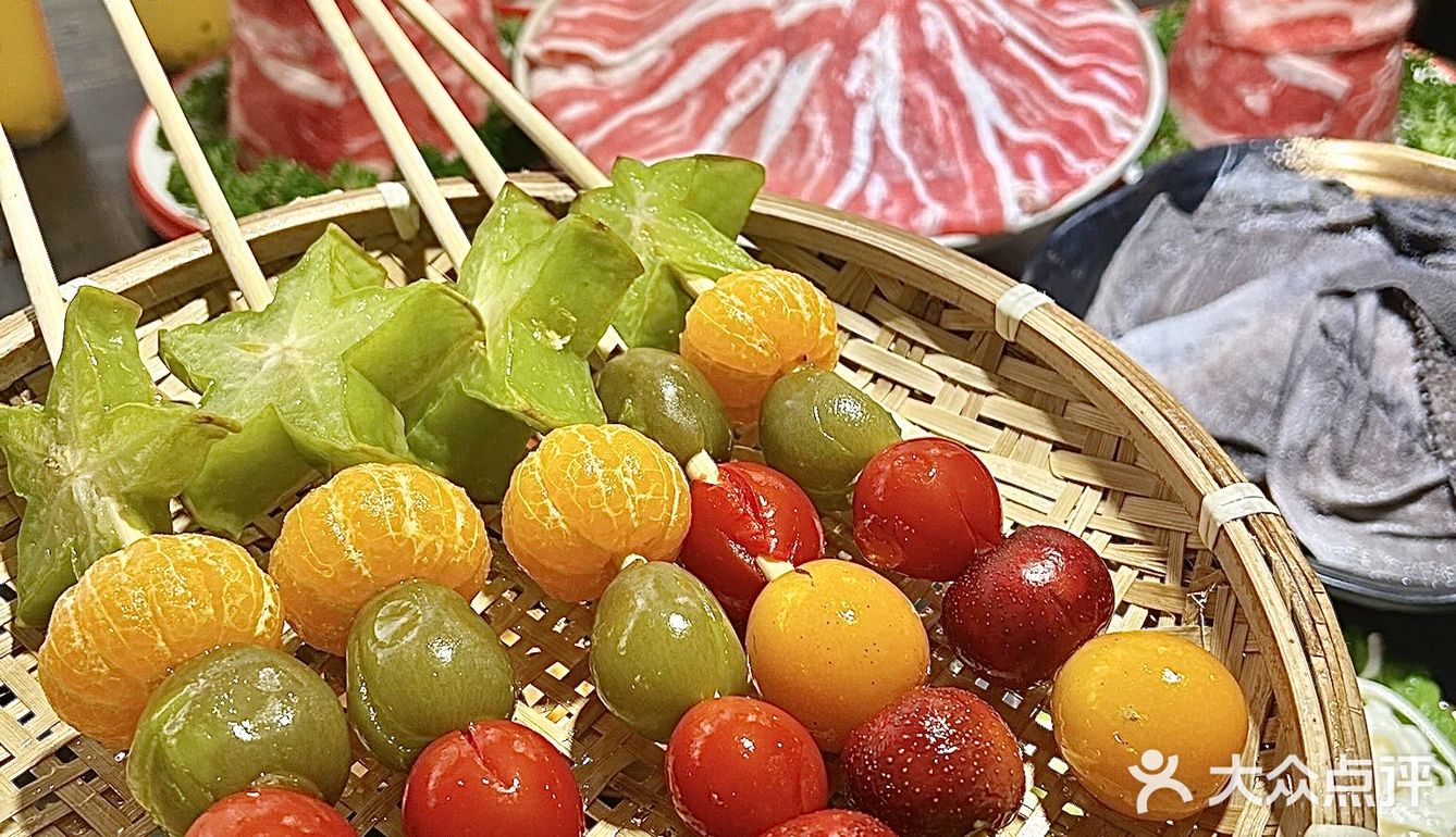 姐妹聚餐好去处，这家店圣诞氛围已拉满❗