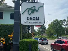 -Chom Cafe and Restaurant