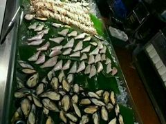 -海吃海喝海鲜烤肉餐厅