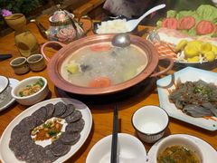 -民食香·腊排骨野生菌美食(木府店)