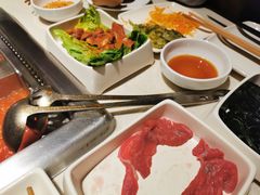 -海底捞火锅鲜切牛肉主题店(长寿路店)