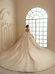 -二十一世纪婚纱摄影(省府前街店)