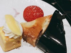 -云端西餐厅(南宁龙光那莲豪华精选酒店)