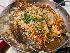 回味鲫鱼-鸿先阁·干煸虾(星沙店)