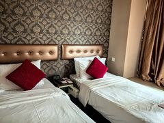 -香港华美达海景酒店
