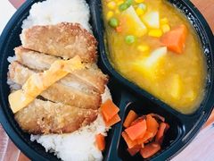 咖喱猪扒饭-全家便利店(金融中心店)