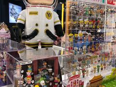 -泡泡玛特POPMART(侨福芳草地店)