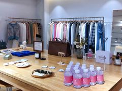 -nana showroom娜娜家服装店