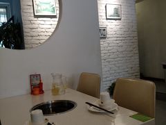 -张大师鸭爪爪特色干锅(南湖店)