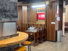 -亮亮面馆(经六路店)