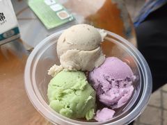 -古老冰山特色冰淇淋店(艾提尕尔店)