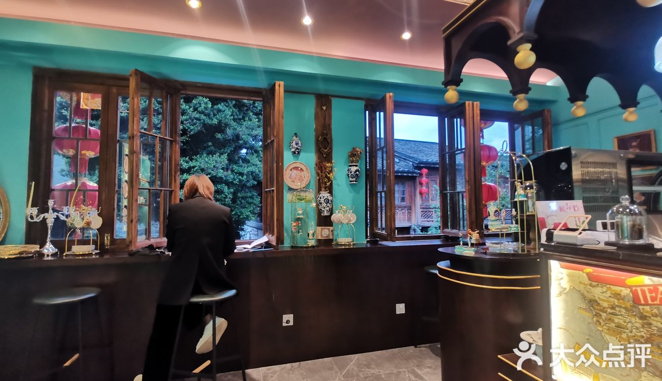 很奇幻的一家小店[加油][加油][加油]