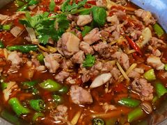 -兔行天下-鸿鹤鲜锅兔(中海国际店)