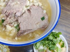 -一间楼牛羊肉泡馍馆(东一路店)
