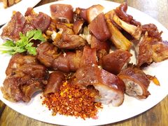 -老鼎万春卤菜(鹭湖宫8区店)