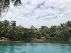 -三亚亚龙湾五号度假别墅酒店