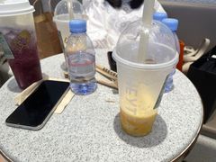 -喜茶(北京华贸购物中心店)