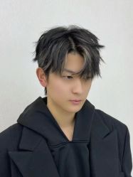 -一家只做男发烫染的店
