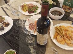 -东方红海鲜百汇(国际大厦店)