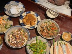 -Cuc Gach Quan Restaurant