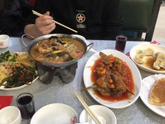 酸菜馅饺子-京城百饺园•东北菜馆(红谷滩店)