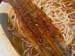 针亮鱼-鑫明明拉面(宁化路店)