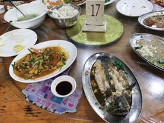 -红月湾海鲜饭店•沙滩海景(双月湾店)