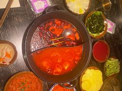-冯校长老火锅(中联广场店)