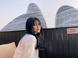 -变画·发型STUDIO