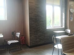 -麦当劳(杨林得来速店)