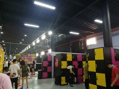 -嘿哟动霸CHUA·新潮玩运动娱乐中心·蹦床滑冰团建乐园