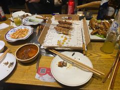 -聚串门儿·东北烧烤(信义坊店)