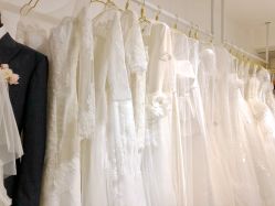 -Flora婚纱礼服定制租赁店