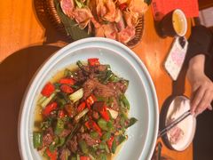 -老滇山寨•云南特色菜•地方菜•民族风情歌舞表演(金碧店)