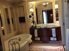 -广州富力丽思卡尔顿酒店