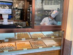 面包甜点陈列柜-老大昌(淮海中路店)