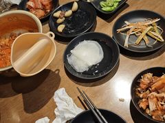 -肉甲韩国木炭烤肉(新壹街1店)