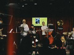 -东岸Cafe 爵士俱乐部