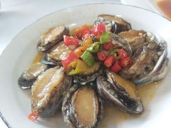 油泼鲍鱼-1910老鲁味海鲜·戳子肉·青岛菜(金沙滩店)