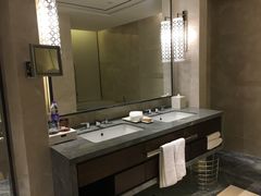 -舟山希尔顿酒店