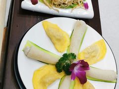 -墨脱石锅椰子鸡•香草鸭•东山羊(大东海店)