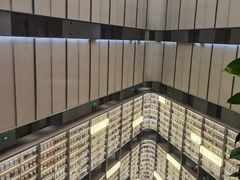 -上海虹桥中心爱琴海亚朵S酒店